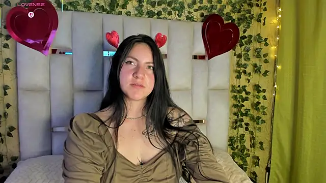 Snapshot of jenifer__power10 chatting on February 26, 2025, 5:21 pm jenifer power10 online show from February 26, 2025, 5:21 pm