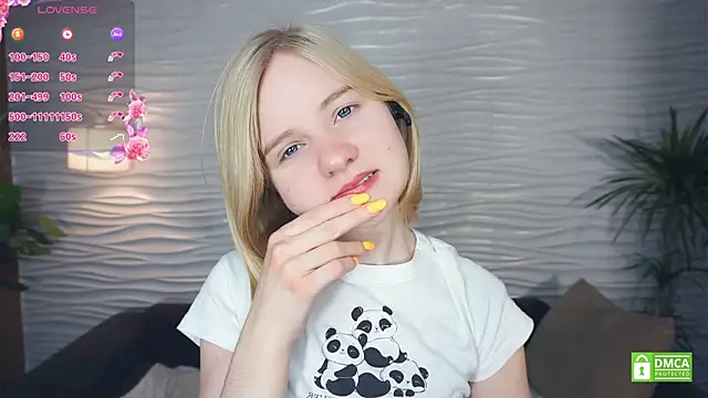 OdelinaFicken online show from November 14, 2025, 4:05 am