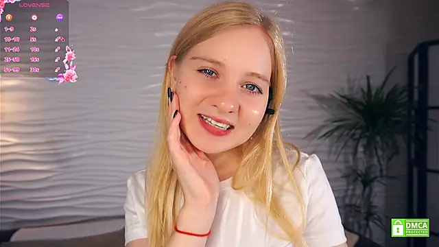 OdelinaFicken online show from September 24, 2025, 5:14 am