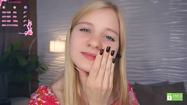 OdelinaFicken online show from September 18, 2025, 6:27 am