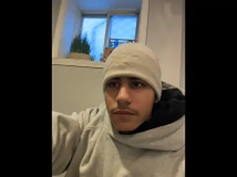 Snapshot of johnycash21 chatting on February 20, 2026, 12:18 pm johnycash21 online show from February 20, 2026, 12:18 pm
