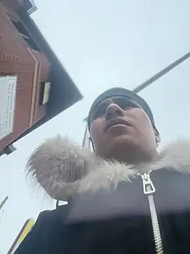 Snapshot of johnycash21 chatting on November 26, 2025, 1:00 pm johnycash21 online show from November 26, 2025, 1:00 pm