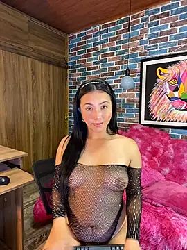 sweet kitty0110 online show from February 7, 2025, 11:03 pm