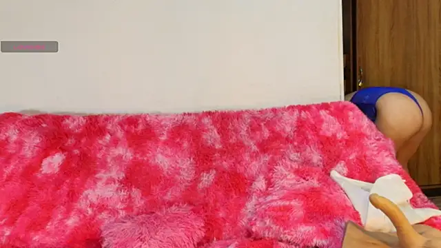 sweet kitty0110 online show from February 4, 2025, 10:55 pm