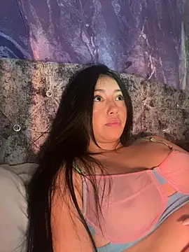 sweet kitty0110 online show from February 15, 2025, 4:47 am