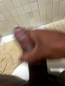 Snapshot of rodrigo21Cm_ chatting on October 11, 2025, 9:27 pm rodrigo21Cm online show from October 11, 2025, 9:27 pm