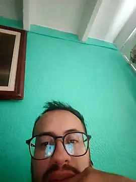 Nicky smith   online show from November 6, 2025, 8:46 pm