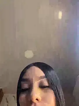 Tiffanny online show from June 5, 2026, 4:24 pm