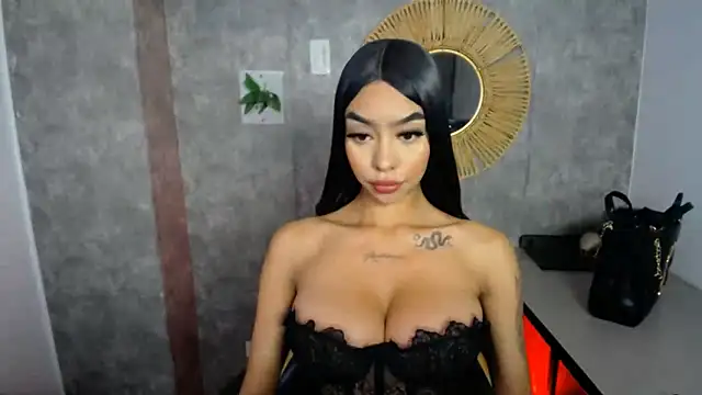 Tiffanny online show from February 7, 2025, 1:01 pm