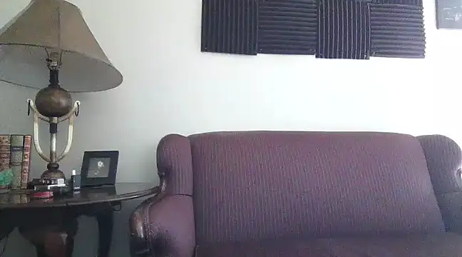 Cuminsideyou42 online show from February 14, 2025, 9:32 pm