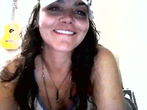 Snapshot of escritorasafada chatting on January 8, 2025, 11:09 pm escritorasafada online show from January 8, 2025, 11:09 pm