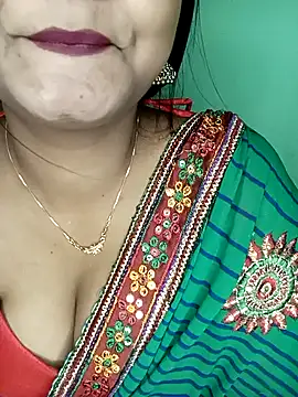 Snapshot of NOTY-LOVE-05 chatting on November 2, 2025, 3:17 pm NOTY-LOVE-05 online show from November 2, 2025, 3:17 pm