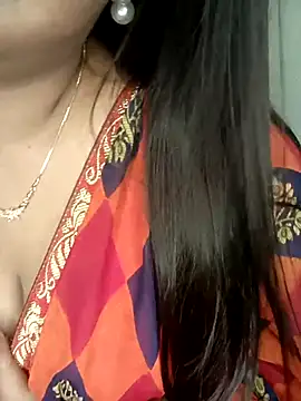 Snapshot of NOTY-LOVE-05 chatting on October 8, 2025, 3:13 pm NOTY-LOVE-05 online show from October 8, 2025, 3:13 pm