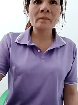 Snapshot of Show-body chatting on March 20, 2025, 11:05 am Show-body online show from March 20, 2025, 11:05 am