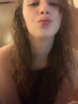 lolippp666 online show from January 19, 2025, 9:02 pm