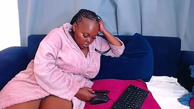 Snapshot of CHERRYYUMMY chatting on September 28, 2025, 4:25 pm CHERRYYUMMY online show from September 28, 2025, 4:25 pm