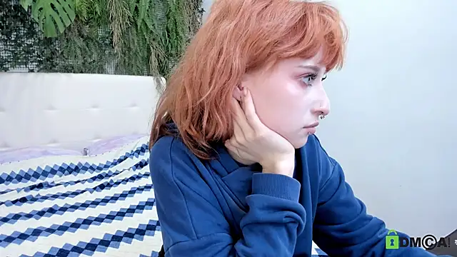 Snapshot of ElizaNik_ chatting on October 4, 2025, 10:00 pm ElizaNik online show from October 4, 2025, 10:00 pm