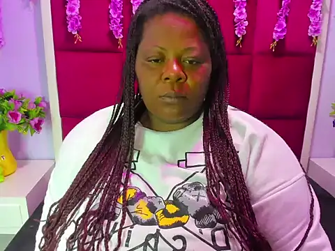 rocio bbw  online show from December 2, 2025, 4:52 pm