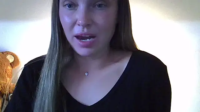 Snapshot of Lucky_Anna chatting on September 13, 2025, 9:48 pm Lucky Anna online show from September 13, 2025, 9:48 pm