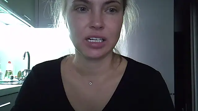 Snapshot of Lucky_Anna chatting on September 27, 2025, 6:08 am Lucky Anna online show from September 27, 2025, 6:08 am