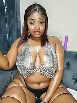 Snapshot of TheeNicole chatting on September 23, 2025, 11:23 pm TheeNicole online show from September 23, 2025, 11:23 pm