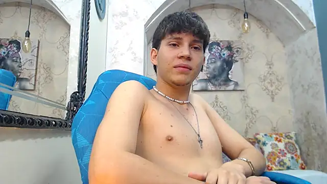 Jonathan Moreau online show from December 17, 2024, 5:58 pm