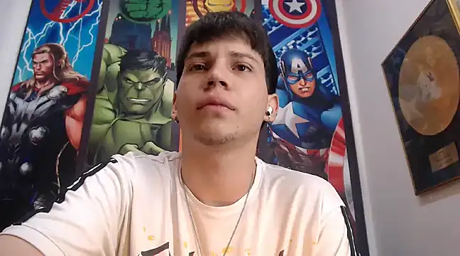 Jonathan Moreau online show from January 12, 2025, 2:52 pm