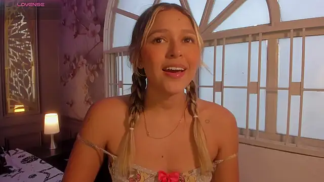Cami hunter  online show from December 10, 2024, 4:17 pm
