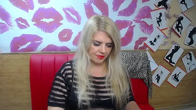 Julya Barbi online show from September 26, 2025, 5:25 am