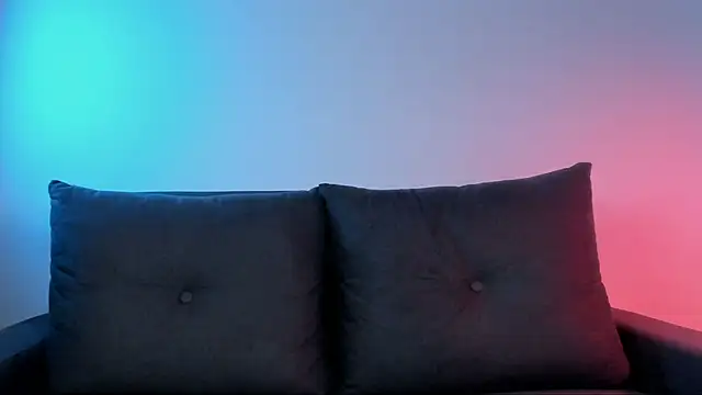 Snapshot of lnxmst chatting on October 26, 2025, 10:43 pm lnxmst online show from October 26, 2025, 10:43 pm