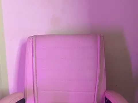 wildestcouplee online show from April 13, 2026, 5:50 pm