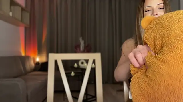 Julia RL online show from November 7, 2025, 12:15 am