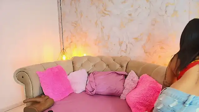 khloeblake online show from April 2, 2026, 5:36 am