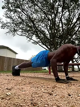 Melaneighted online show from March 4, 2026, 3:31 pm