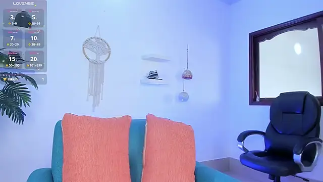 Snapshot of saray_halam chatting on September 22, 2025, 6:14 pm saray halam online show from September 22, 2025, 6:14 pm