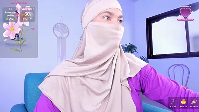 Snapshot of saray_halam chatting on October 30, 2025, 6:38 pm saray halam online show from October 30, 2025, 6:38 pm