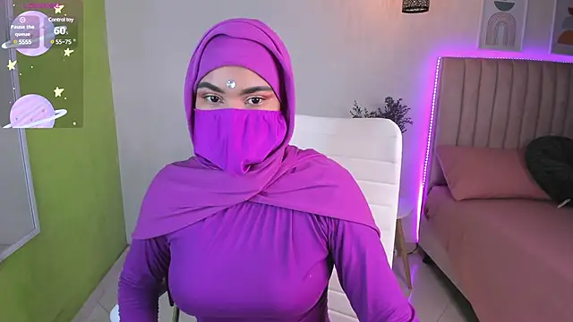 Snapshot of saray_halam chatting on March 16, 2025, 6:12 pm saray halam online show from March 16, 2025, 6:12 pm