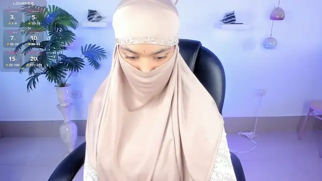 Snapshot of saray_halam chatting on September 8, 2025, 6:07 pm saray halam online show from September 8, 2025, 6:07 pm