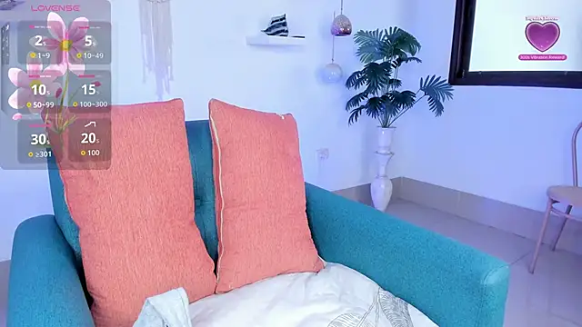 Snapshot of saray_halam chatting on October 28, 2025, 6:07 pm saray halam online show from October 28, 2025, 6:07 pm