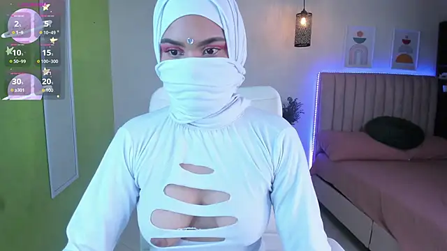 Snapshot of saray_halam chatting on March 17, 2025, 6:21 pm saray halam online show from March 17, 2025, 6:21 pm