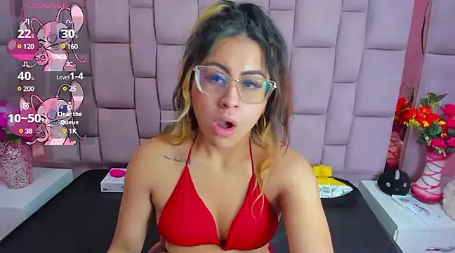 Freya Miller  online show from March 19, 2025, 8:23 am