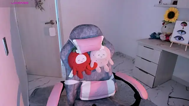 Snapshot of Francesca1_ chatting on October 25, 2025, 3:01 pm Francesca1 online show from October 25, 2025, 3:01 pm