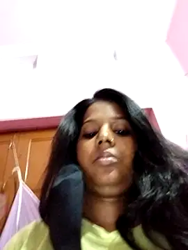 Shivani Tivari online show from February 1, 2025, 10:26 am