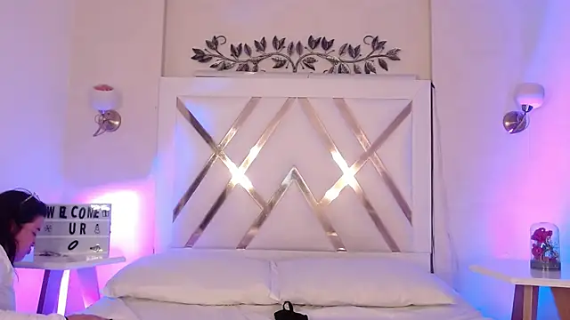 Snapshot of LinaPrinceess chatting on December 10, 2024, 7:54 pm LinaPrinceess online show from December 10, 2024, 7:54 pm