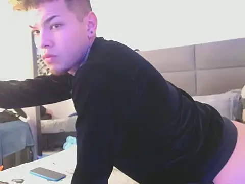 MarceloMilk online show from October 4, 2025, 5:09 am