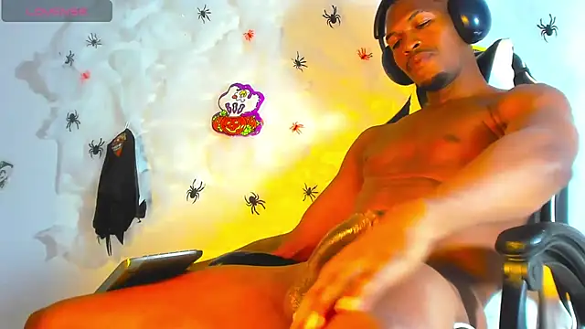 Snapshot of Amir_mikelsen chatting on October 31, 2025, 12:40 am Amir mikelsen online show from October 31, 2025, 12:40 am