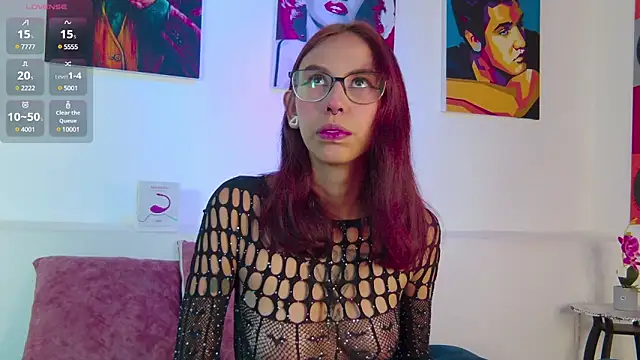 Lunamistyc online show from February 17, 2025, 7:33 pm