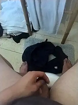 RobbyThrobb online show from February 17, 2025, 9:32 pm