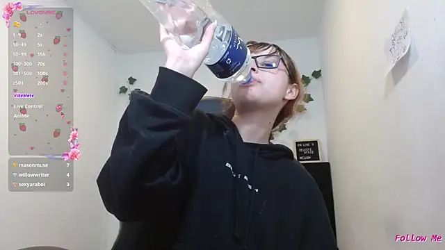 Snapshot of CelesteAyase chatting on February 22, 2025, 1:33 am CelesteAyase online show from February 22, 2025, 1:33 am