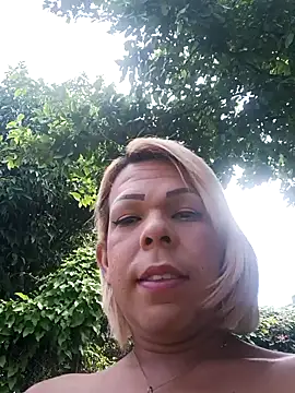 Snapshot of blondebitchlitle chatting on October 23, 2025, 3:00 pm blondebitchlitle online show from October 23, 2025, 3:00 pm